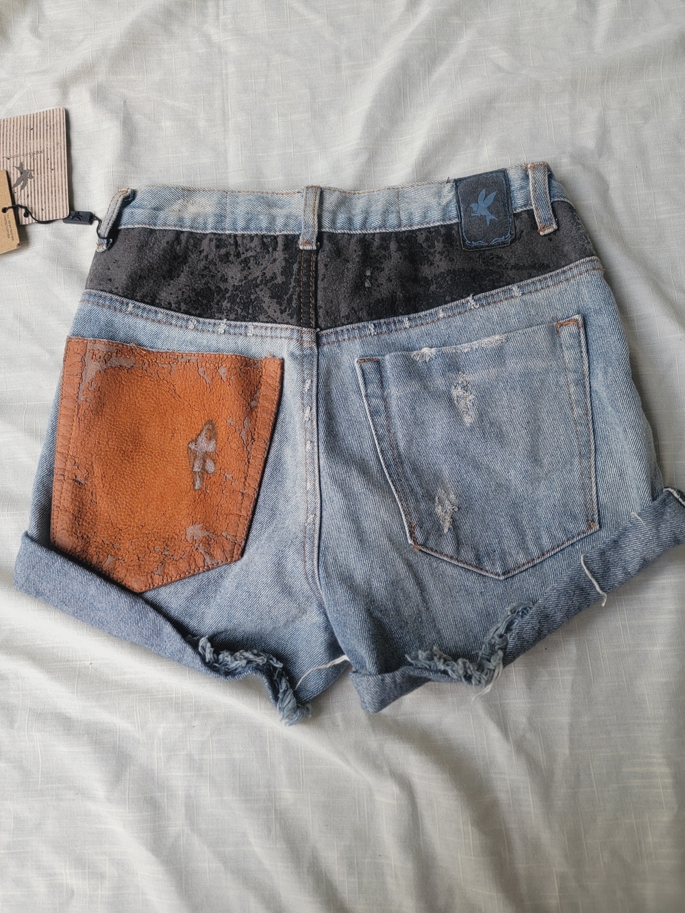 One Teaspoon Dusty Hawks Destructed Denim Shorts The OG nwt Sz 26